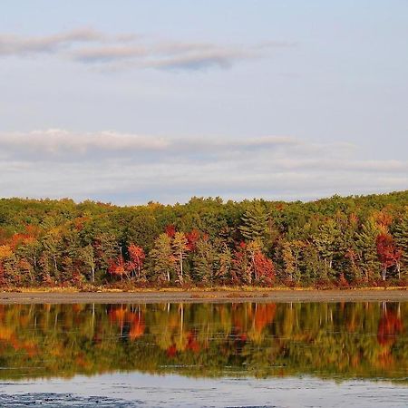 Gilmanton Perfect Cozy Lake Retreat - Central New Hampshire מראה חיצוני תמונה